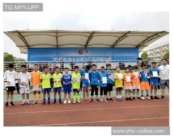 航海日志足球：在海洋与绿茵场上追逐梦想与荣耀的旅程